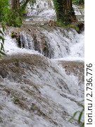 Водопад в "Monasterio de Piedra" (Монастырь на скале), Сарагоса, Испания. Редакционное фото, фотограф Александр Тесевич / Фотобанк Лори