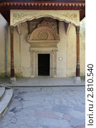 Крым, Бахчисарай, ворота в ханский гарем (2011 год). Редакционное фото, фотограф Дмитрий Неумоин / Фотобанк Лори
