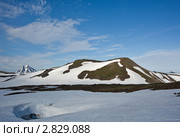Заснеженная равнина у подножия вулкана Горелый (Камчатка) Стоковое фото, фотограф Борис Иванов / Фотобанк Лори