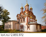 Храм Святителя Николая Чудотворца на Берсеневке в Верхних Садовниках, Москва, Россия (2011 год). Стоковое фото, фотограф Николай Винокуров / Фотобанк Лори