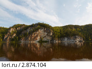 Скала Писаный Камень. р. Вишера. Стоковое фото, фотограф Павел Спирин / Фотобанк Лори