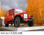 Пожарная автоцистерна ПМЗ-2 на базе ЗиС-5.Набережные Челны (2011 год). Редакционное фото, фотограф Галина Шорикова / Фотобанк Лори