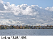 Осенние облака над Волгой (2011 год). Стоковое фото, фотограф Илюхина Наталья / Фотобанк Лори