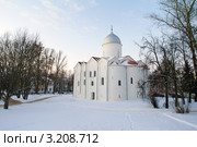 Великий Новгород. Ярославово дворище. Церковь Иоанна на Опоках (2012 год). Стоковое фото, фотограф Сергей Лаврентьев / Фотобанк Лори