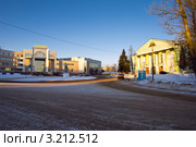 Город Боровичи. Спортивный комплекс "Олимп" и дом народного творчества (2012 год). Редакционное фото, фотограф Сергей Лаврентьев / Фотобанк Лори