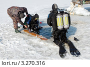 Подледный дайвинг в Черном море, Одесса, Украина (2012 год). Редакционное фото, фотограф Некрасов Андрей / Фотобанк Лори