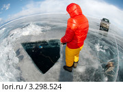 Подледный дайвинг на озере Байкал (2011 год). Редакционное фото, фотограф Некрасов Андрей / Фотобанк Лори