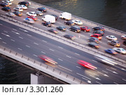 Движение автомобилей на мосту (2010 год). Стоковое фото, фотограф Losevsky Pavel / Фотобанк Лори