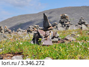 Пирамиды, сложенные из камня. Алтай, Россия (2011 год). Стоковое фото, фотограф Анна Мартынова / Фотобанк Лори
