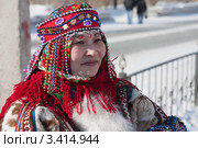 Женщина хантейка в национальном костюме. Стоковое фото, фотограф Михаил Рыбачек / Фотобанк Лори