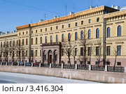 Казармы лейб-гвардии Конного полка. Офицерский корпус. ГУАП. Санкт-Петербург (2012 год). Стоковое фото, фотограф Александр Щепин / Фотобанк Лори