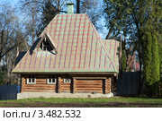 Баня-теремок по проекту И. П. Ропета, Абрамцево (2012 год). Редакционное фото, фотограф light / Фотобанк Лори