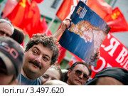 Поэт и публицист Дмитрий быков участвует в Марше миллионов в центре города Москва, Россия (2012 год). Редакционное фото, фотограф Николай Винокуров / Фотобанк Лори