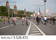 Парад велосипедистов в Москве 20 мая 2012г. Редакционное фото, фотограф Наталья Волкова / Фотобанк Лори