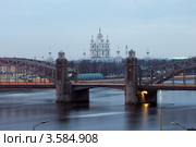 Санкт-Петербург. Смольный собор в створе Большеохтинского моста (2012 год). Редакционное фото, фотограф Литвяк Игорь / Фотобанк Лори