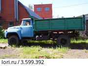 Автомобиль-самосвал ЗИЛ-ММЗ-554 на базе ЗИЛ-130. Редакционное фото, фотограф Александр Мишкин / Фотобанк Лори