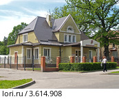 Отделение "Энерготрансбанка" в Гурьевске Калининградской области (2012 год). Редакционное фото, фотограф Ирина Борсученко / Фотобанк Лори