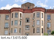 Фасад кирпичного дома на Комсомольском проспекте (2012 год). Стоковое фото, фотограф Алёшина Оксана / Фотобанк Лори
