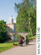 На реке Монастырке. 1й Лаврский мост. Санкт-Петербургй (2012 год). Редакционное фото, фотограф Александр Щепин / Фотобанк Лори