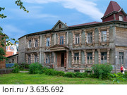 Старинный дом на улице Каляева (Семинарская), Рязань (2012 год). Стоковое фото, фотограф Инна Грязнова / Фотобанк Лори