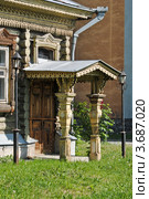 Крыльцо дома К.М.Панова. 1890-е годы. Екатеринбург (2012 год). Стоковое фото, фотограф Елена Ермоленко / Фотобанк Лори