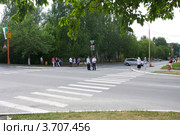 Полицейские на перекрестке (2012 год). Редакционное фото, фотограф Константин Безденежных / Фотобанк Лори