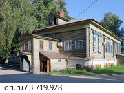 Володарская центральная районная больница (2012 год). Редакционное фото, фотограф Александр Романов / Фотобанк Лори