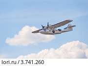 Consolidated PBY “Catalina” («Каталина» ОА-10) - морской патрульный бомбардировщик. Авиашоу «Общее небо» в Жуковском, посвященное 100-летию ВВС России (2012 год). Редакционное фото, фотограф Владимир Сергеев / Фотобанк Лори