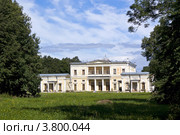 Дворец дачи Лейхтенберских." Сергиевка". Петергоф. Стоковое фото, фотограф Владимир Макеев / Фотобанк Лори