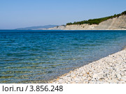 Морской пейзаж на фоне Дивноморских флишей, курорт Геленджик (2012 год). Стоковое фото, фотограф Игорь Архипов / Фотобанк Лори