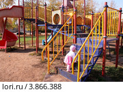 Детская площадка в городе Менделеевск (2012 год). Стоковое фото, фотограф Сагирова Алсу / Фотобанк Лори