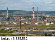 Саратовский нефтеперерабатывающий завод. Стоковое фото, фотограф Сергей Федулов / Фотобанк Лори