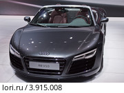 Автомобиль Audi R8 Spyder (2012 год). Редакционное фото, фотограф Максим Голубев / Фотобанк Лори