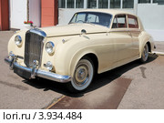 Бентли (Bentley) (2012 год). Редакционное фото, фотограф stargal / Фотобанк Лори