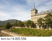 Сад в монастыре Сан Лоренсо де Эль Эскориал в Испании. San Lorenzo de El Escorial (2012 год). Стоковое фото, фотограф Владимир Чинин / Фотобанк Лори