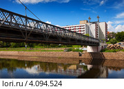 Пешеходный мост через реку Уводь в Иваново (2012 год). Стоковое фото, фотограф Яков Филимонов / Фотобанк Лори