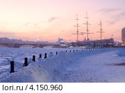 Парусник Летучий Голландец. Санкт-Петербург (2012 год). Редакционное фото, фотограф Литвяк Игорь / Фотобанк Лори