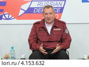 Заместитель председателя правительства Российской Федерации Дмитрий Олегович Рогозин. Встреча с журналистами на выставке "Оборона и защита 2012" Редакционное фото, фотограф Игорь Долгов / Фотобанк Лори
