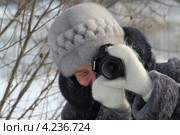Женщина-фотограф (2013 год). Редакционное фото, фотограф Анатолий Матвейчук / Фотобанк Лори