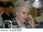 Советская и российская актриса театра и кино Элина Быстрицкая (2006 год). Редакционное фото, фотограф Александр С. Курбатов / Фотобанк Лори