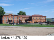Остров-град Свияжск. Комплекс зданий Свияжского ремесленного училища и пожарного обоза (конец XIX в.) (2012 год). Стоковое фото, фотограф Илюхина Наталья / Фотобанк Лори