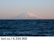 Вулкан Тятя на рассвете. Остров Кунашир, Южные Курилы. Стоковое фото, фотограф Ирина Яровая / Фотобанк Лори