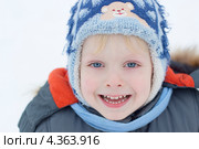 Мальчик зимой. Стоковое фото, фотограф Марина Барышникова / Фотобанк Лори