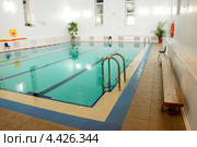 Бассейн в школе. Стоковое фото, фотограф Мирослава Безман / Фотобанк Лори