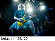 Группа "Ляпис Трубецкой". Руслан Владыко (2013 год). Редакционное фото, фотограф Ольга Визави / Фотобанк Лори