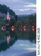 Церковь Святого Мартина. Озеро Блед. Словения (2009 год). Стоковое фото, фотограф Вадим Хомяков / Фотобанк Лори