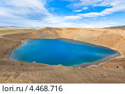 Кратер потухшего вулкана Крафла, заполненный водой. Исландия (2012 год). Стоковое фото, фотограф Анастасия Золотницкая / Фотобанк Лори