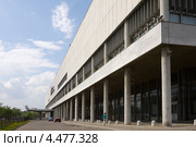 Здание Третьяковской галереи в Москве на Крымском валу (2012 год). Редакционное фото, фотограф Солодовникова Елена / Фотобанк Лори