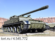 152-мм самоходная установка (2С5) "Гиацинт" образца 1975г. Экспонат Военно-исторического музея артиллерии, инженерных войск и войск связи. Санкт-Петербург (2013 год). Редакционное фото, фотограф Владимир Кошарев / Фотобанк Лори