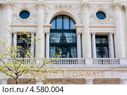 Фрагмент фасада банка Лионский кредит (Crédit Lyonnais). Париж. Франция (2013 год). Редакционное фото, фотограф Катерина Макарова / Фотобанк Лори